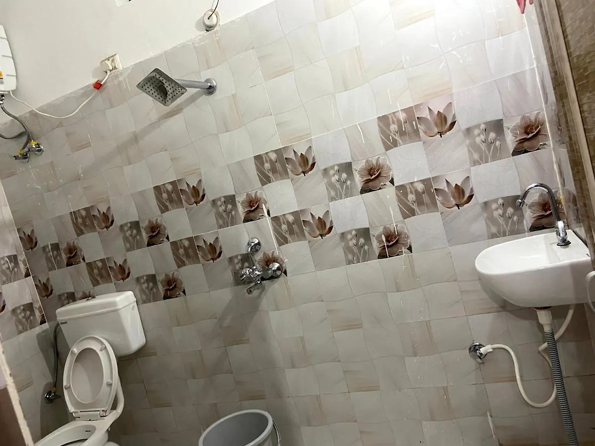 Garuda Guest House Varanasi